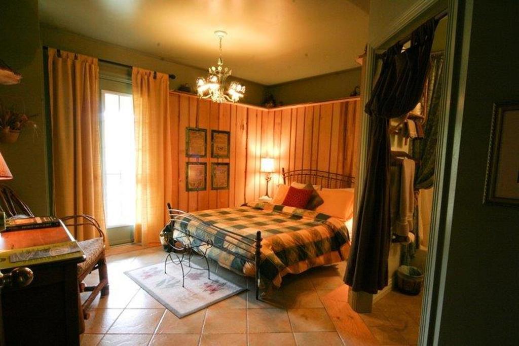 Bed and Breakfast Jardins de l'Achillée Millefeuille à La Conception Chambre photo